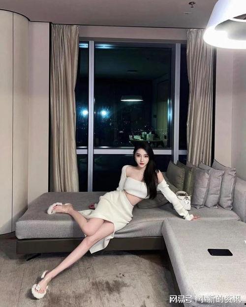 絲襪嫂子激情誘惑,性感誘惑，激情四溢的誘惑之旅